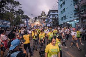 BIB: 22222, 601
                            <button type="button" onclick="openModal(21898176)" class="btn btn-primary btn-sm float-right btn-popup" data-toggle="modal" data-target=".modal-high-quality">
                        <i class="fas fa-shopping-cart"></i> Add to Cart
                    </button>
                                            <button type="button" onclick="isThisMe(21898176, true)" class="btn btn-success btn-sm float-right btn-popup btn-isme hidden" data-toggle="tooltip" data-placement="bottom" title="นี่คือรูปของคุณใช่ไหม คลิกที่นี่เพื่อเอาเข้าอัลบั้ม">
                        <i class="fas fa-plus"></i> Add to album
                    </button>
                    <button type="button" onclick="isThisMe(21898176, false)" class="btn btn-warning btn-sm float-right btn-popup btn-isnotme hidden">
                        <i class="fas fa-ban"></i> Remove from album
                    </button>